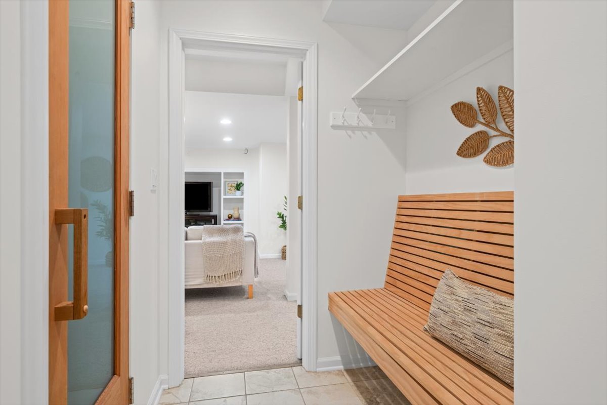 2301 Madiera Lane, Buffalo Grove, IL 60089