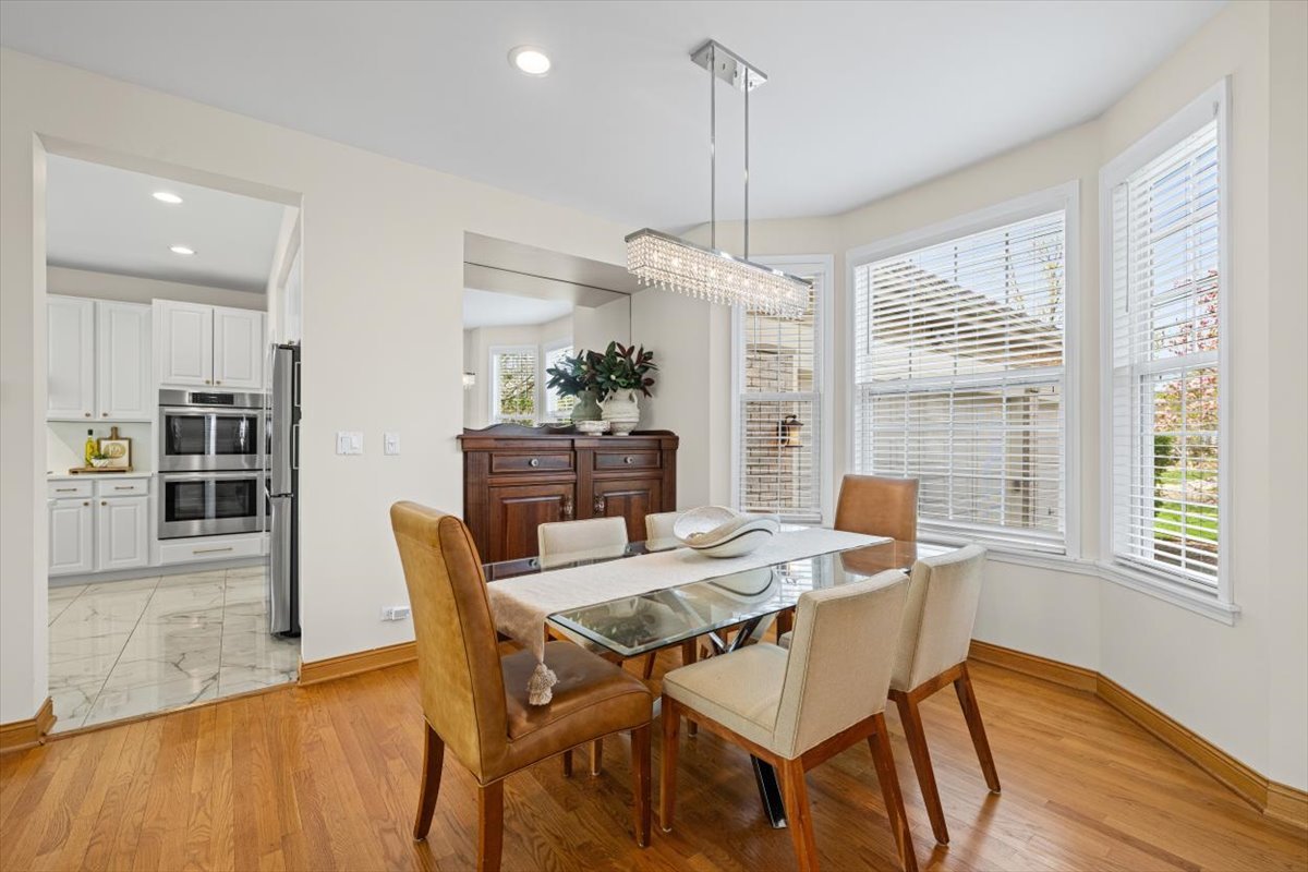 2301 Madiera Lane, Buffalo Grove, IL 60089