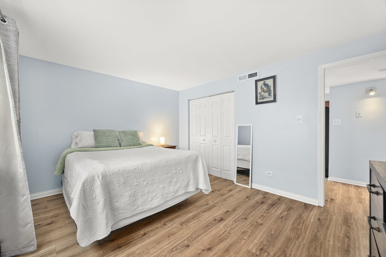 11133 S 84th Avenue #1B, Palos Hills, IL 60465