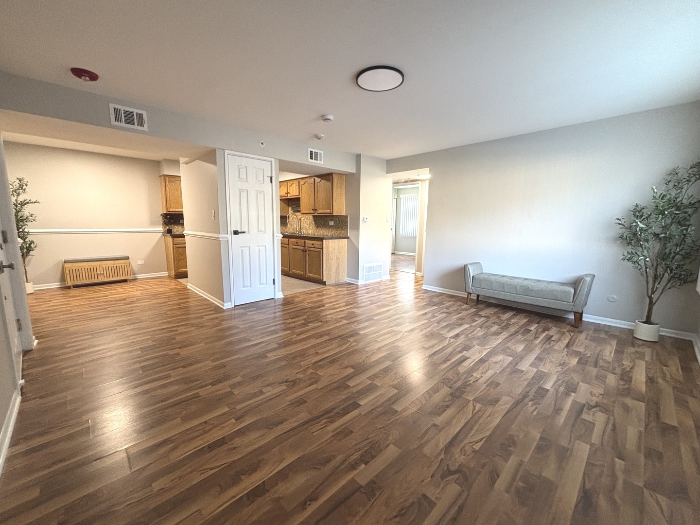 10437 Natoma Avenue #4, Chicago Ridge, IL 60415