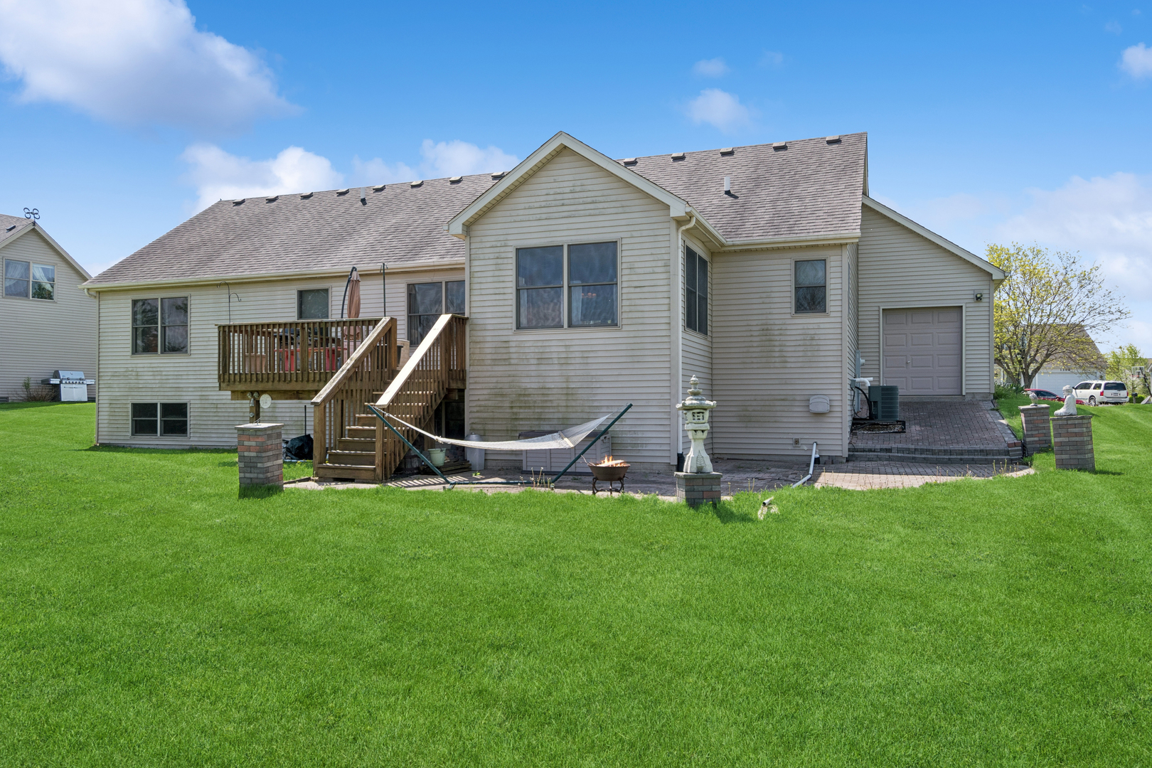 1305 W Northwind Drive, Sandwich, IL 60548