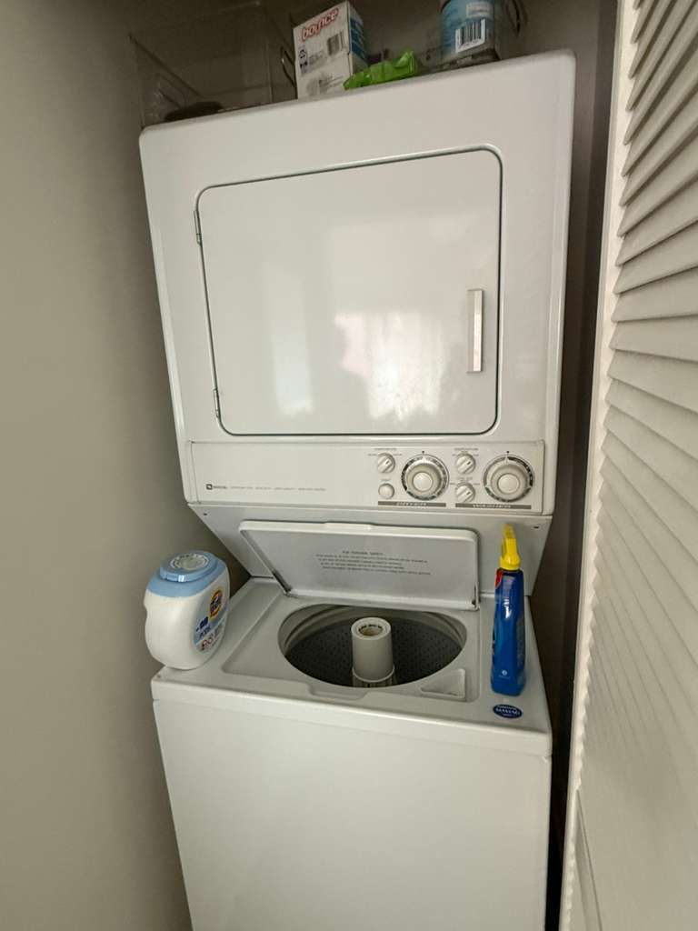 807 W Lill Avenue #304, Chicago, IL 60614