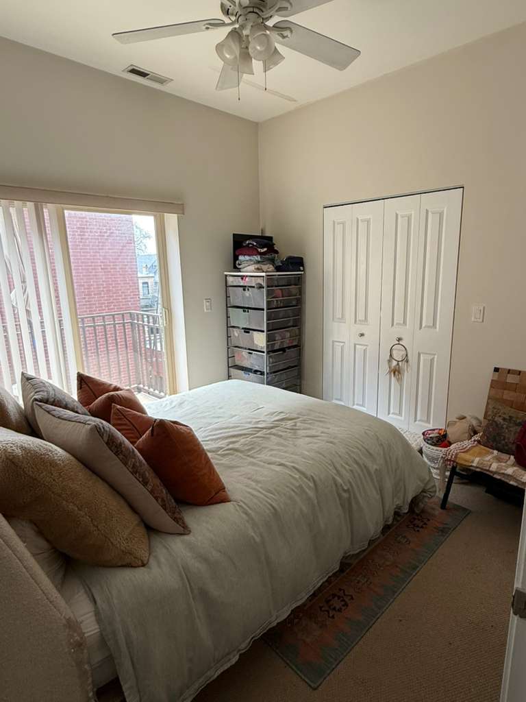 807 W Lill Avenue #304, Chicago, IL 60614