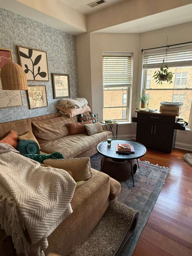 807 W Lill Avenue #304, Chicago, IL 60614