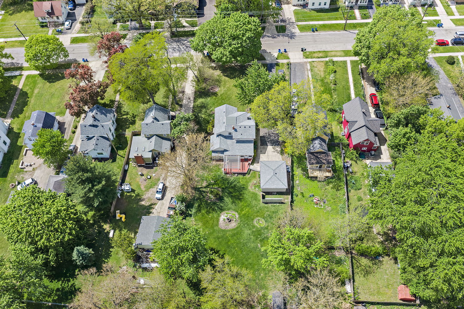 922 Douglas Avenue, Aurora, IL 60505