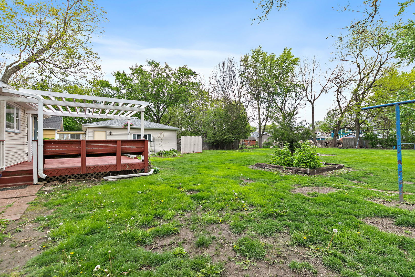 922 Douglas Avenue, Aurora, IL 60505