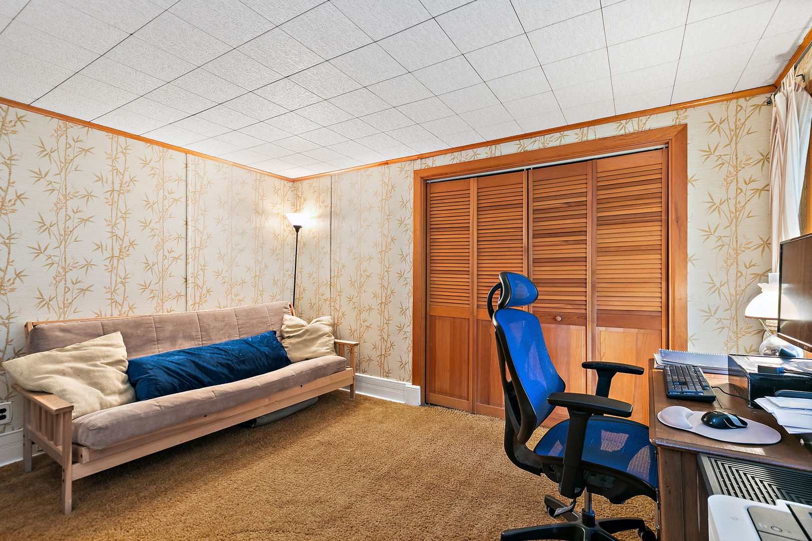 922 Douglas Avenue, Aurora, IL 60505