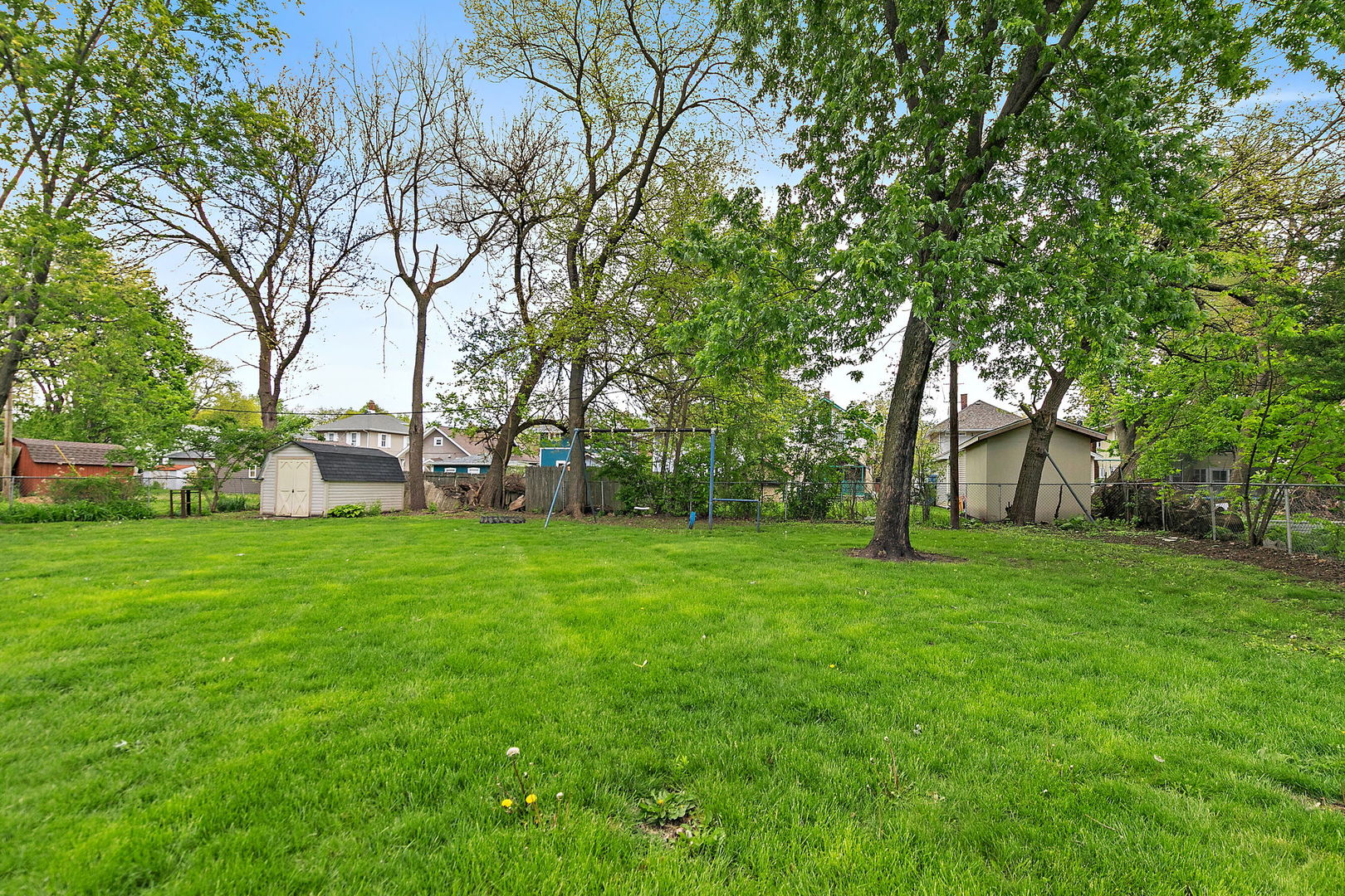 922 Douglas Avenue, Aurora, IL 60505