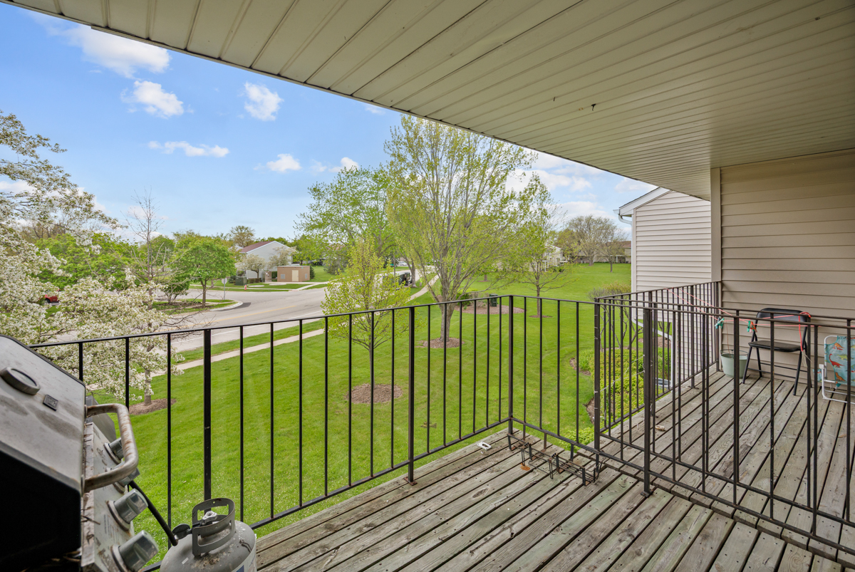 117 GANT Circle #F, Streamwood, IL 60107