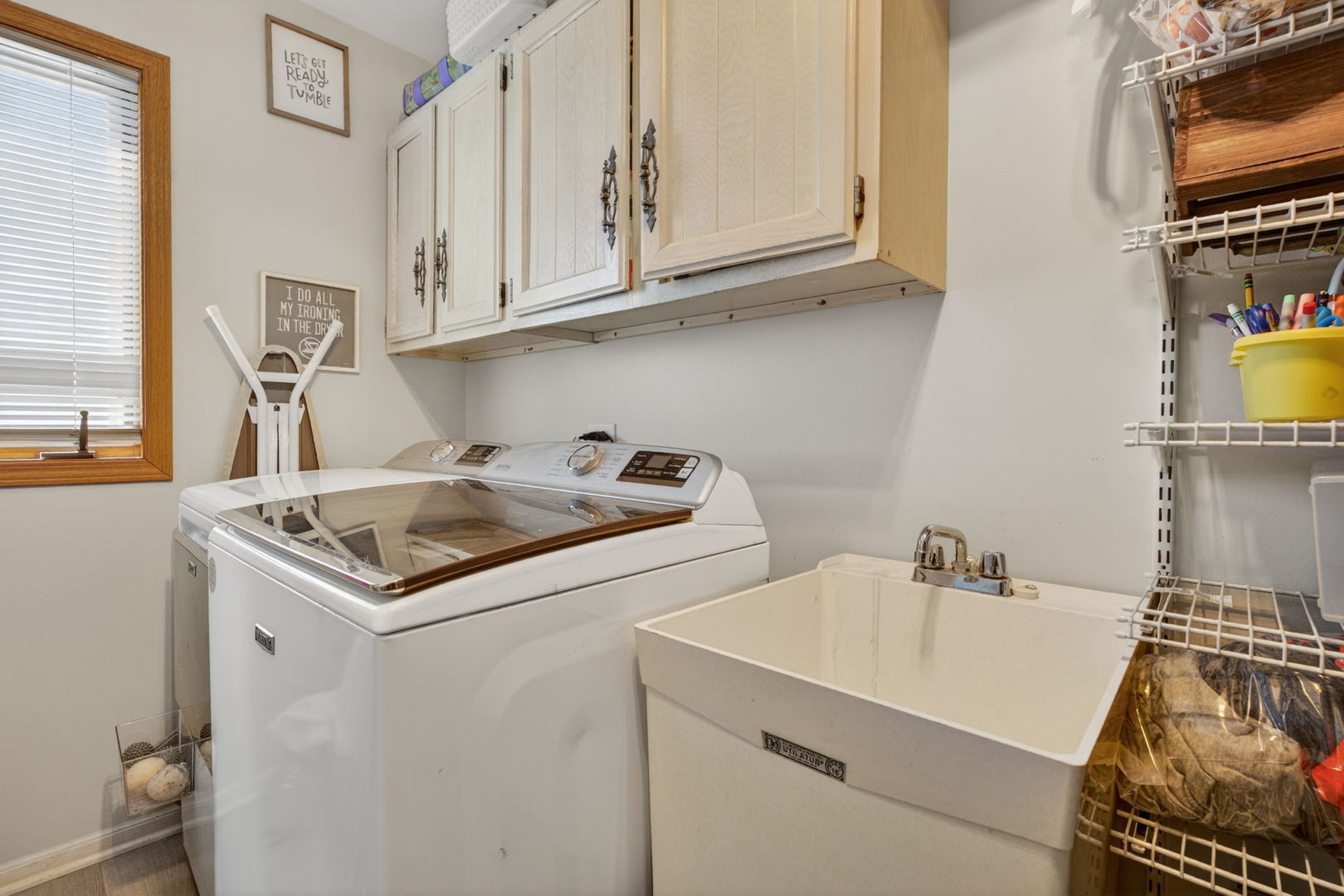 702 Longwood Court, Minooka, IL 60447