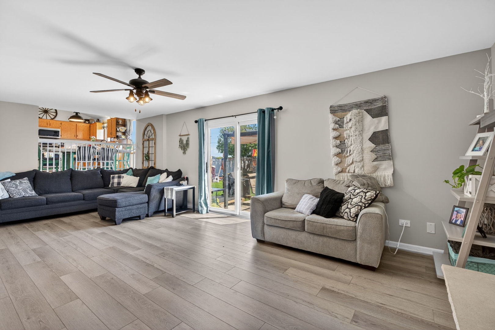 702 Longwood Court, Minooka, IL 60447