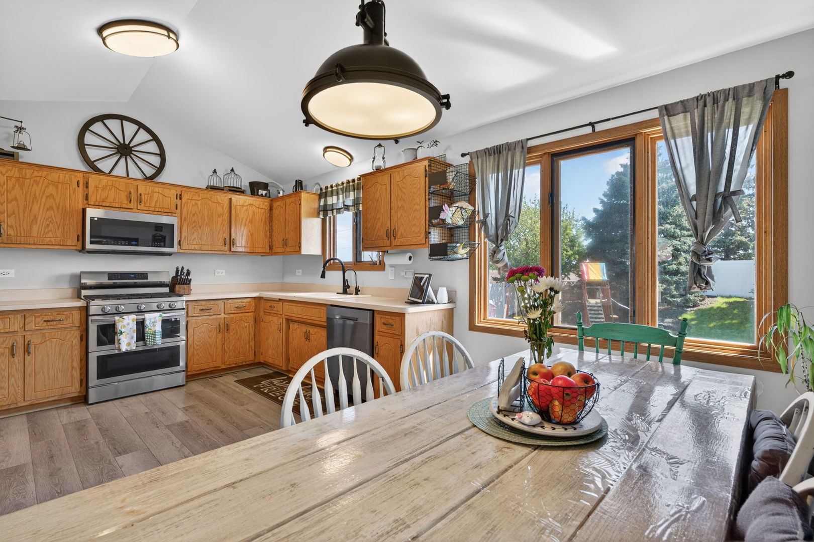 702 Longwood Court, Minooka, IL 60447