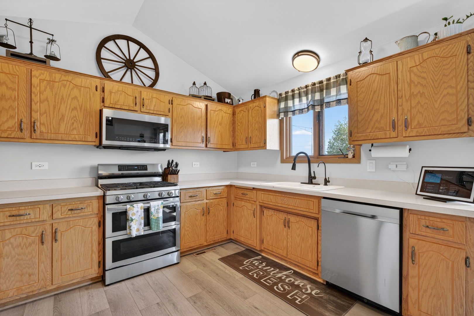 702 Longwood Court, Minooka, IL 60447