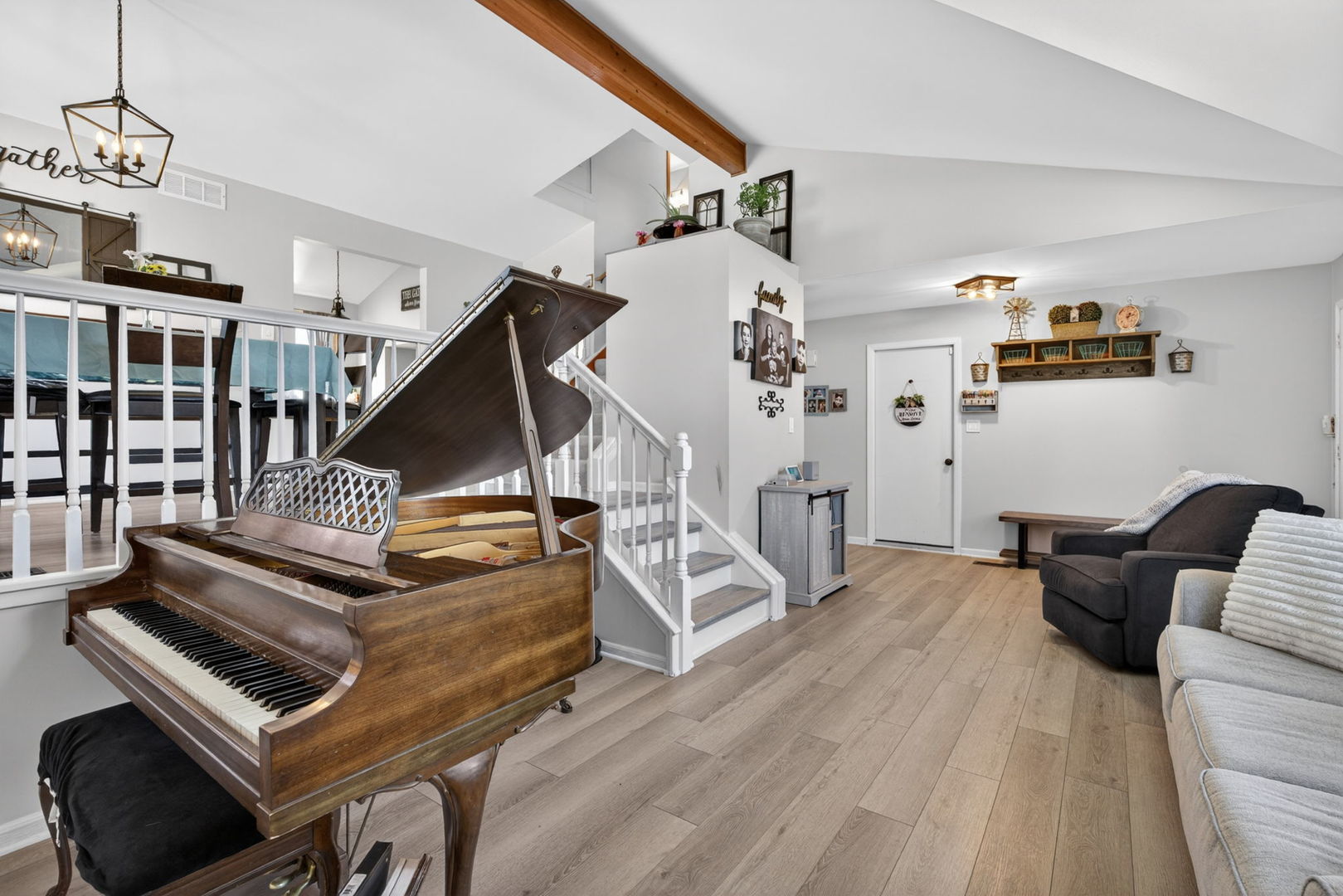 702 Longwood Court, Minooka, IL 60447