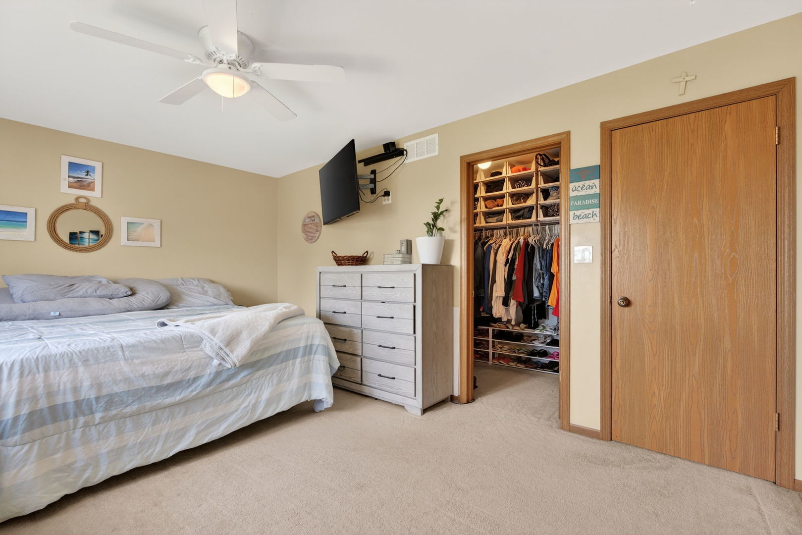 702 Longwood Court, Minooka, IL 60447