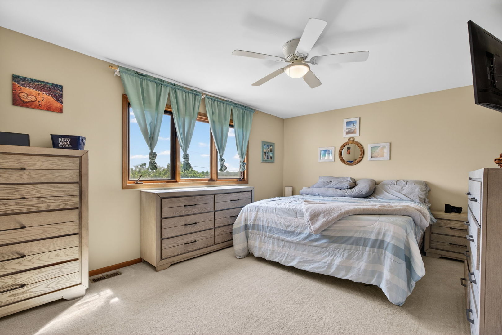 702 Longwood Court, Minooka, IL 60447