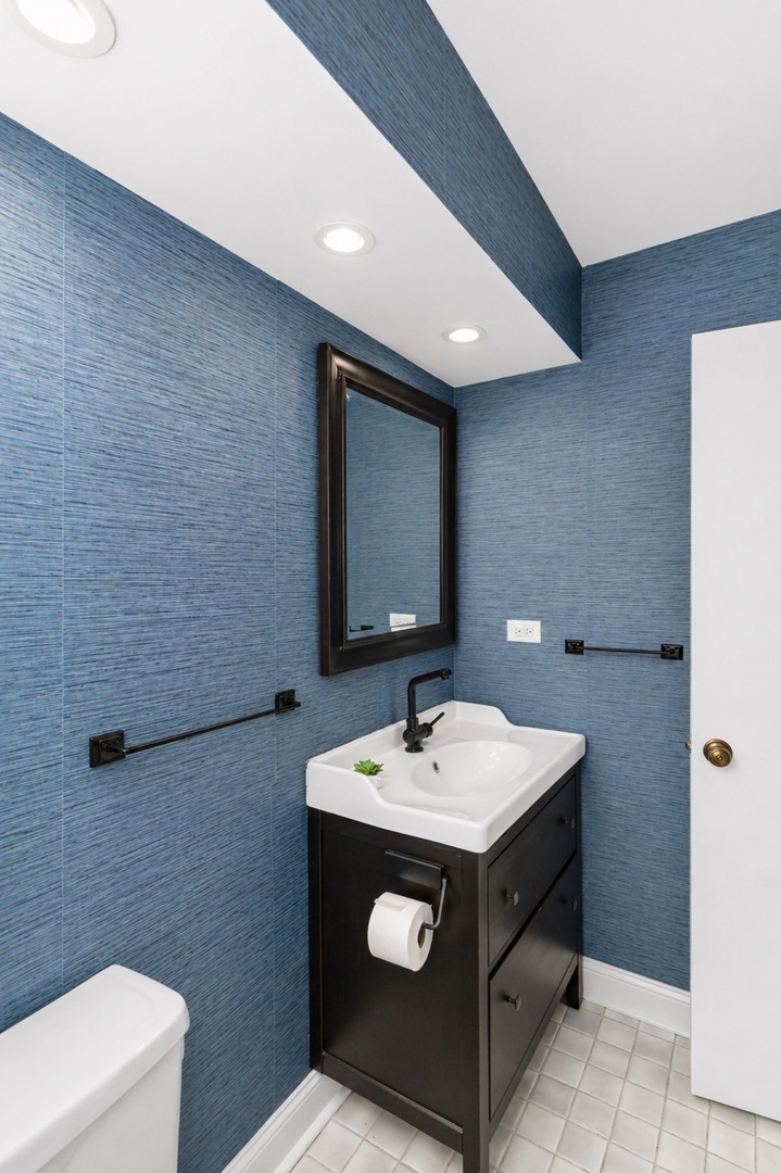 1475 Rebecca Drive #310, Hoffman Estates, IL 60169