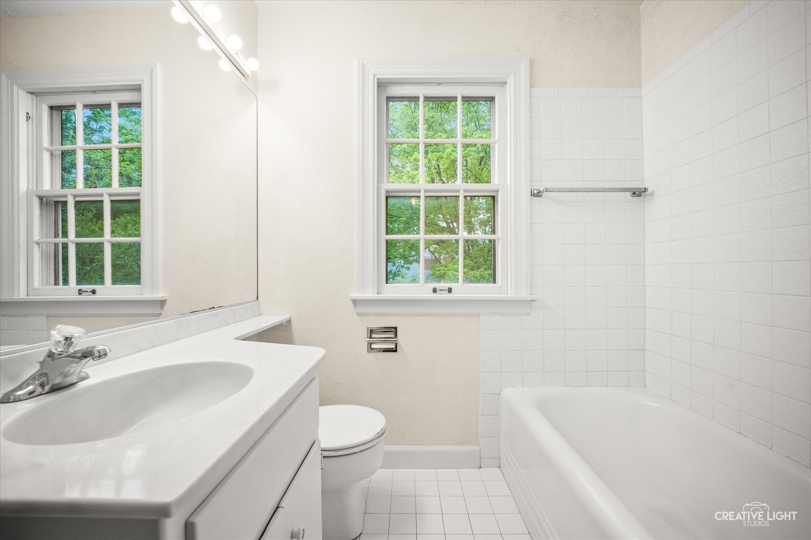 1106 N Washington Street, Wheaton, IL 60187