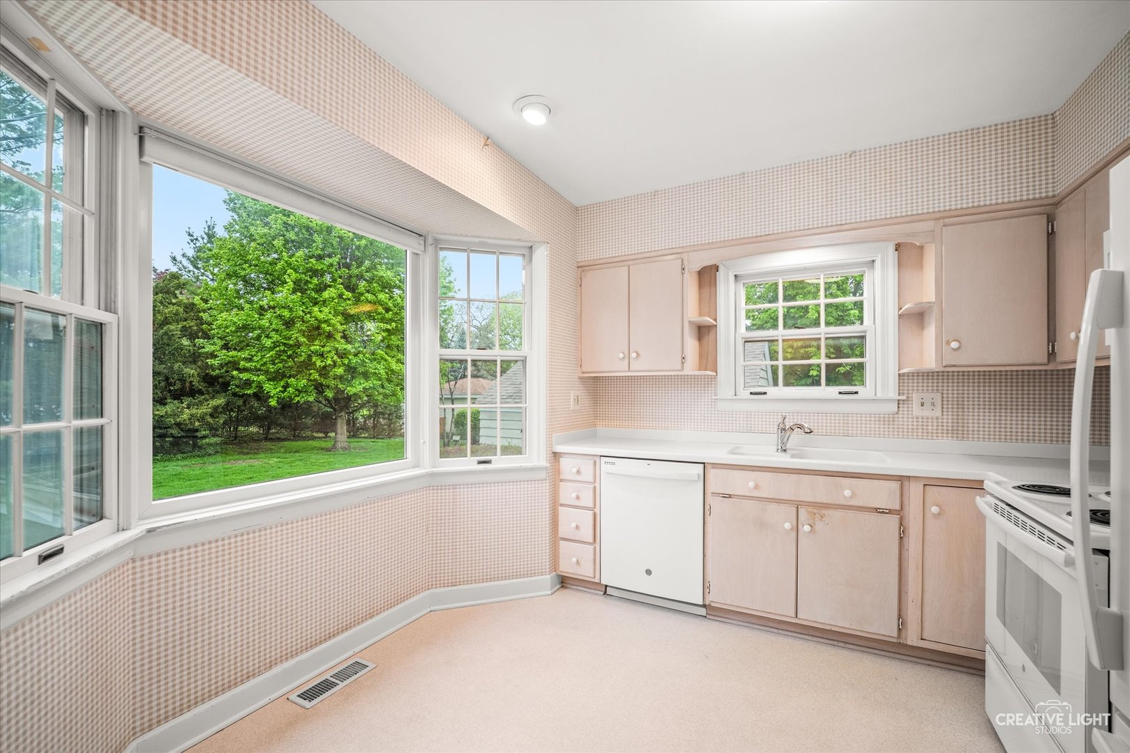 1106 N Washington Street, Wheaton, IL 60187