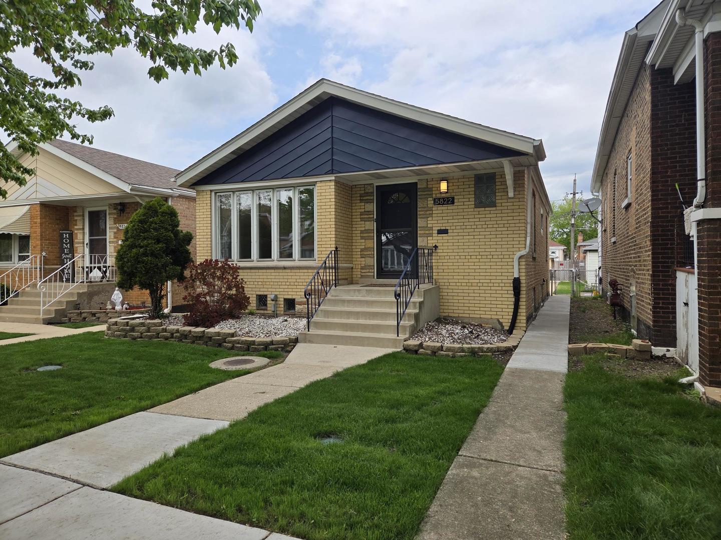 5822 W 64th Place, Chicago, IL 60638