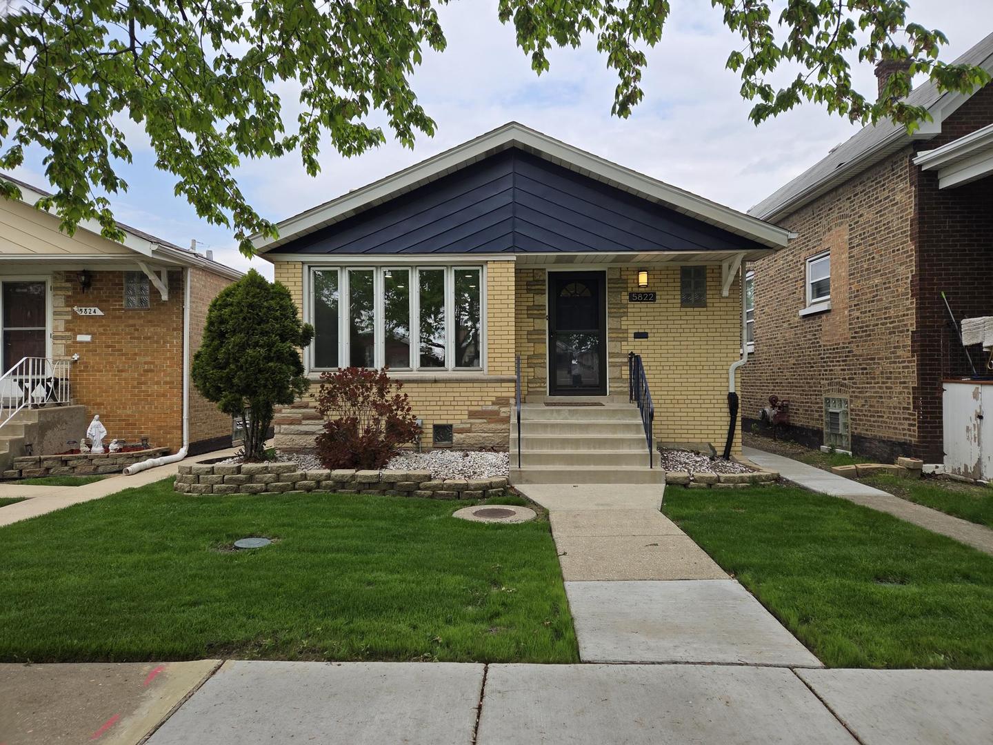 5822 W 64th Place, Chicago, IL 60638
