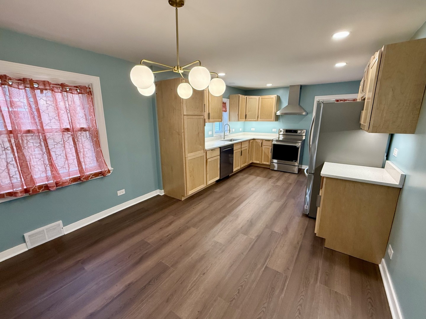 5822 W 64th Place, Chicago, IL 60638