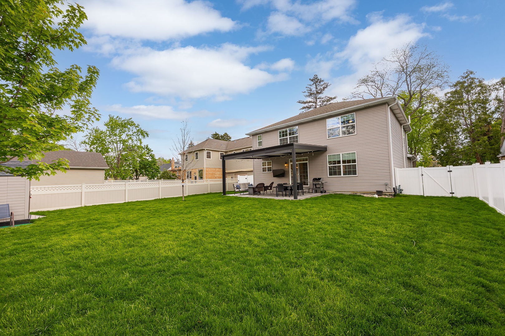 236 S Lincoln Street, Westmont, IL 60559