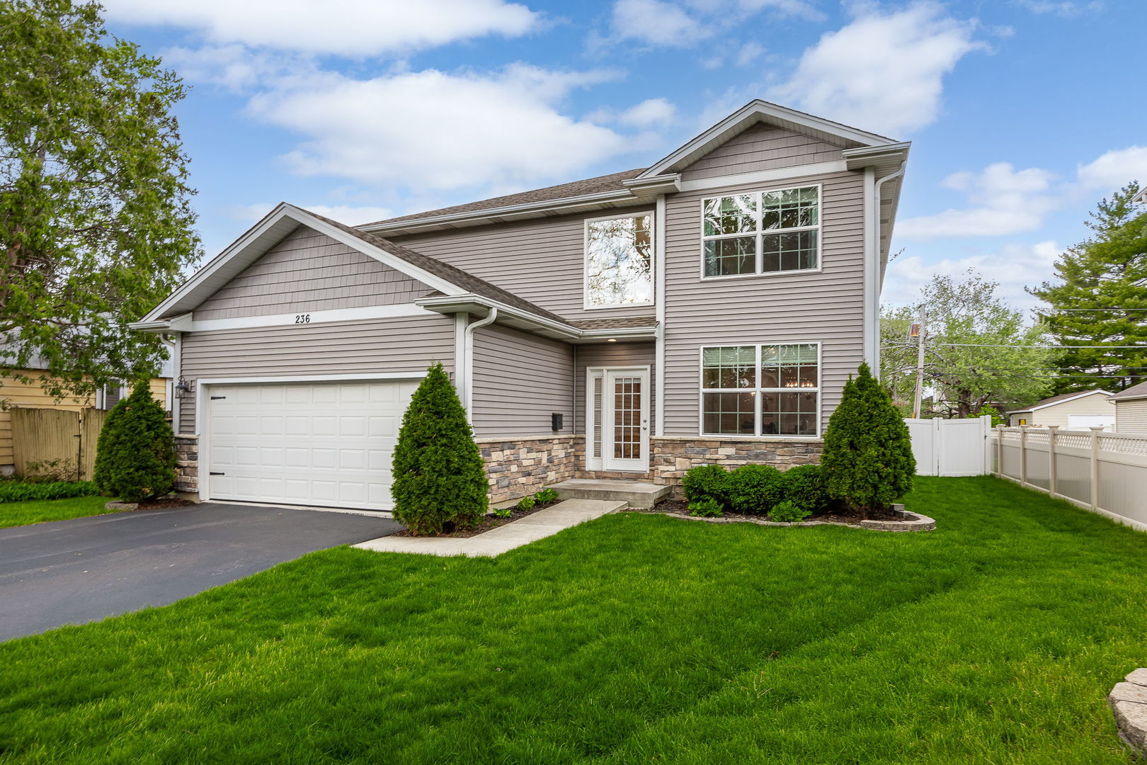 236 S Lincoln Street, Westmont, IL 60559