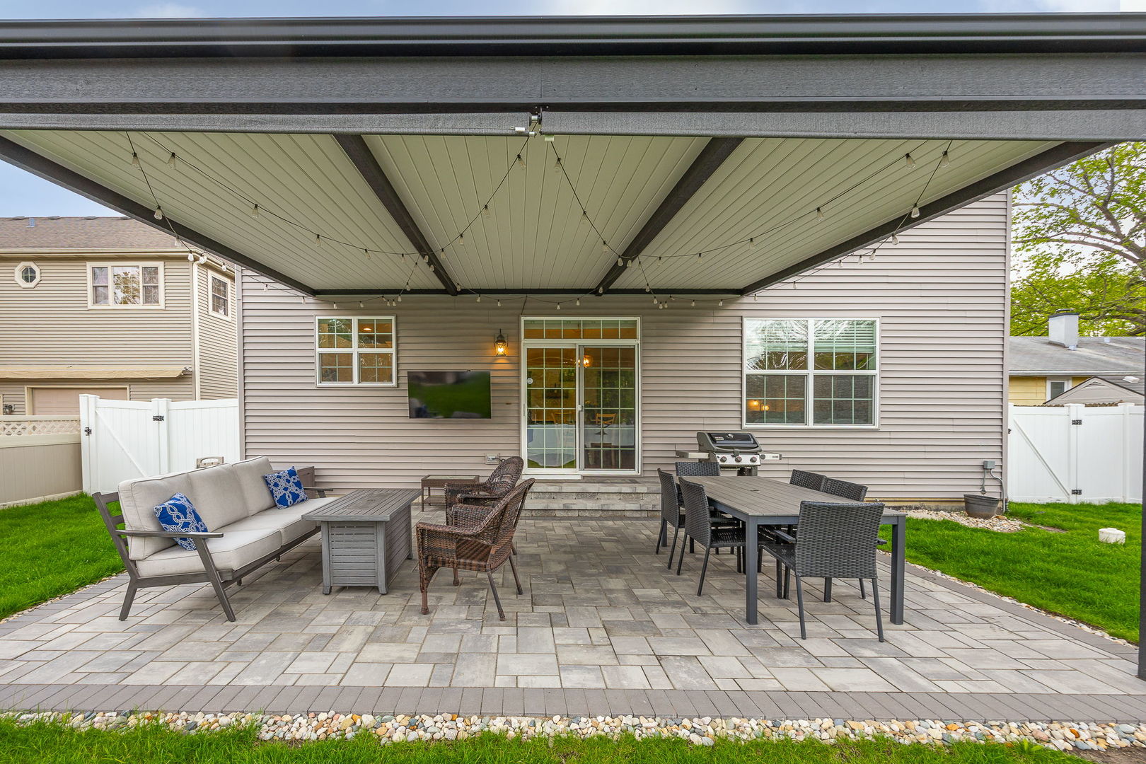 236 S Lincoln Street, Westmont, IL 60559