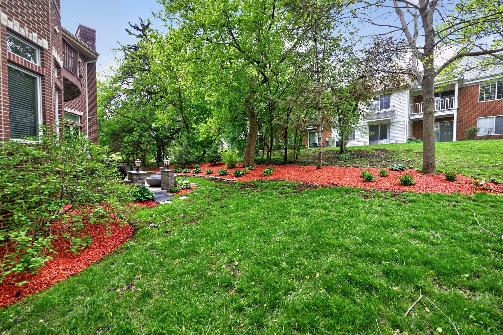 4 Dani Lane, Schaumburg, IL 60173