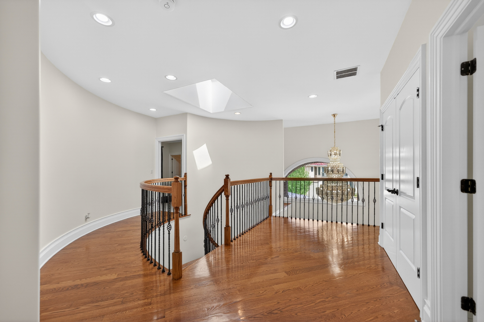 4 Dani Lane, Schaumburg, IL 60173