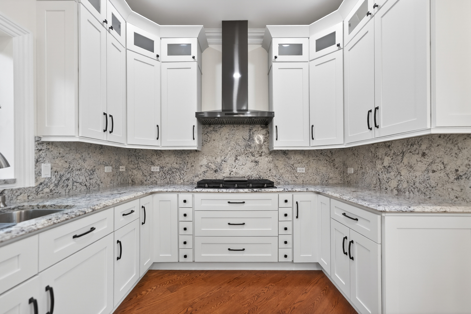 4 Dani Lane, Schaumburg, IL 60173