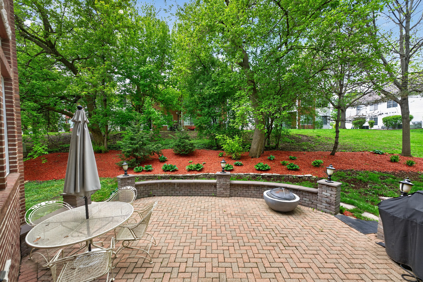 4 Dani Lane, Schaumburg, IL 60173