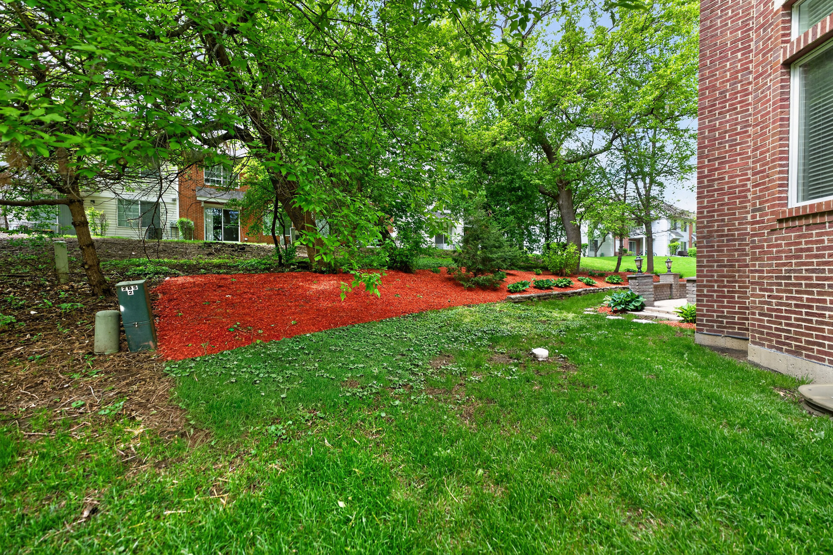 4 Dani Lane, Schaumburg, IL 60173