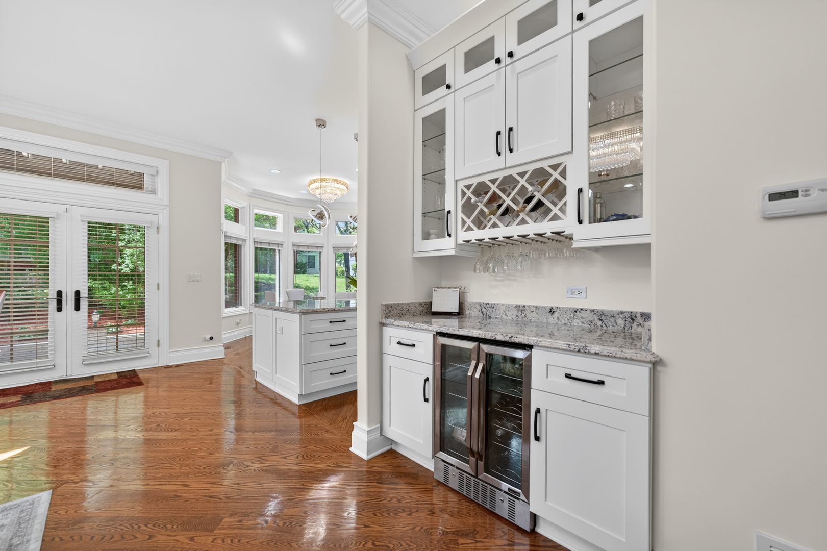 4 Dani Lane, Schaumburg, IL 60173