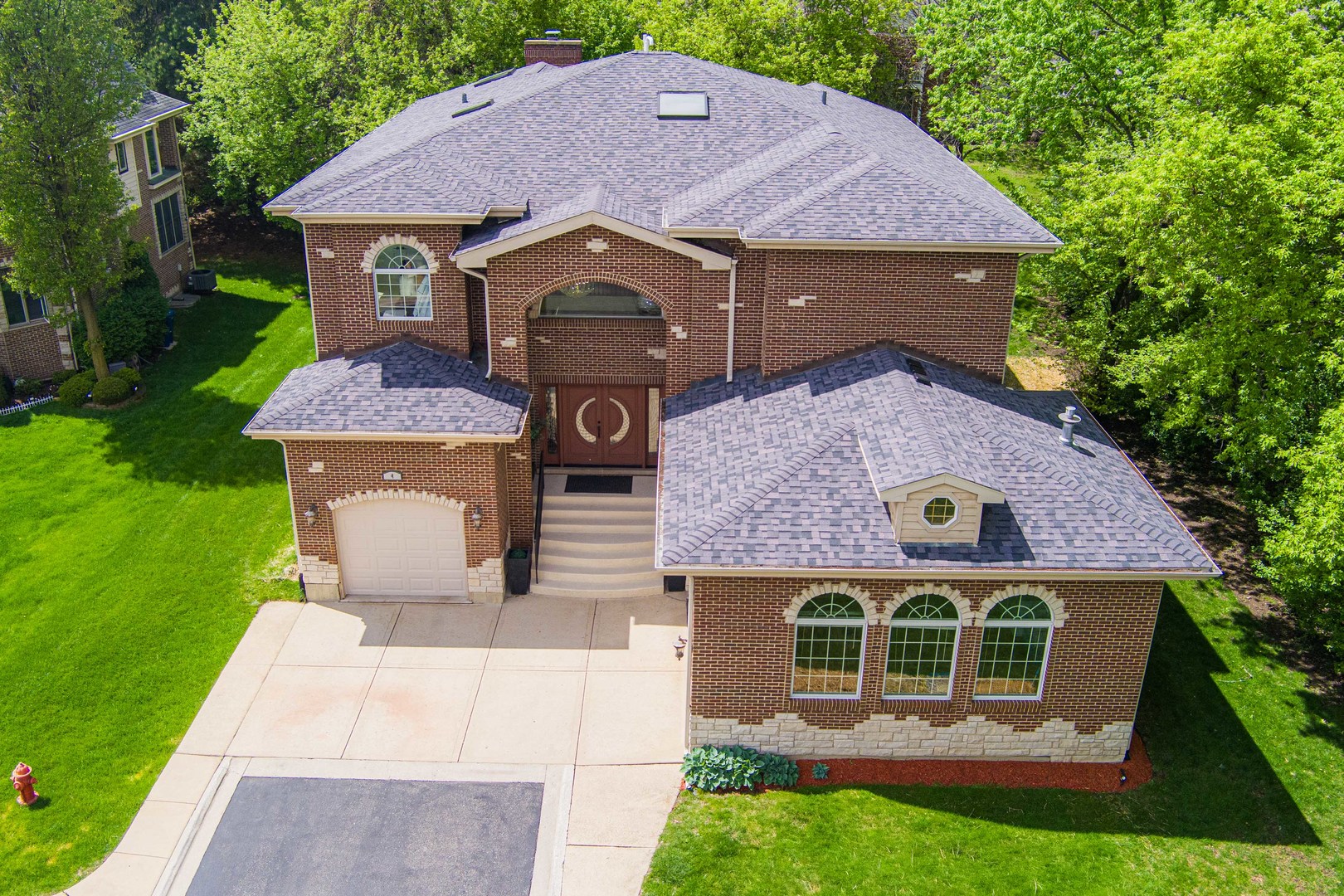 4 Dani Lane, Schaumburg, IL 60173