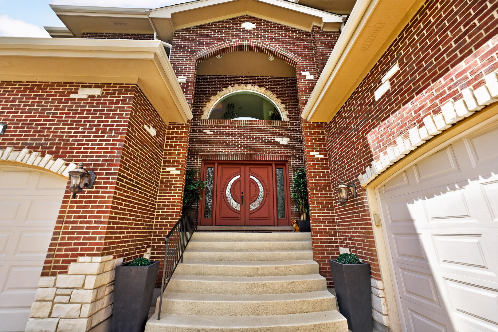 4 Dani Lane, Schaumburg, IL 60173