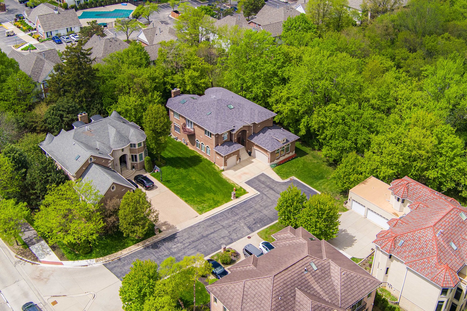 4 Dani Lane, Schaumburg, IL 60173