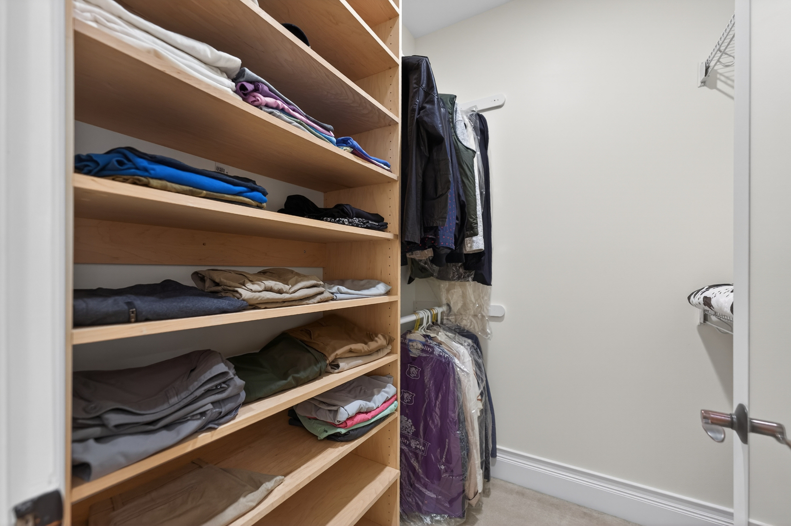 4 Dani Lane, Schaumburg, IL 60173