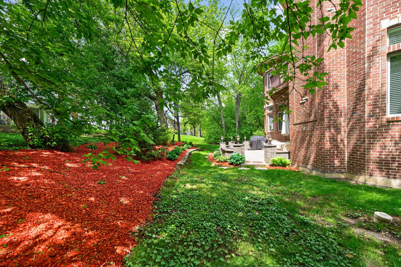 4 Dani Lane, Schaumburg, IL 60173