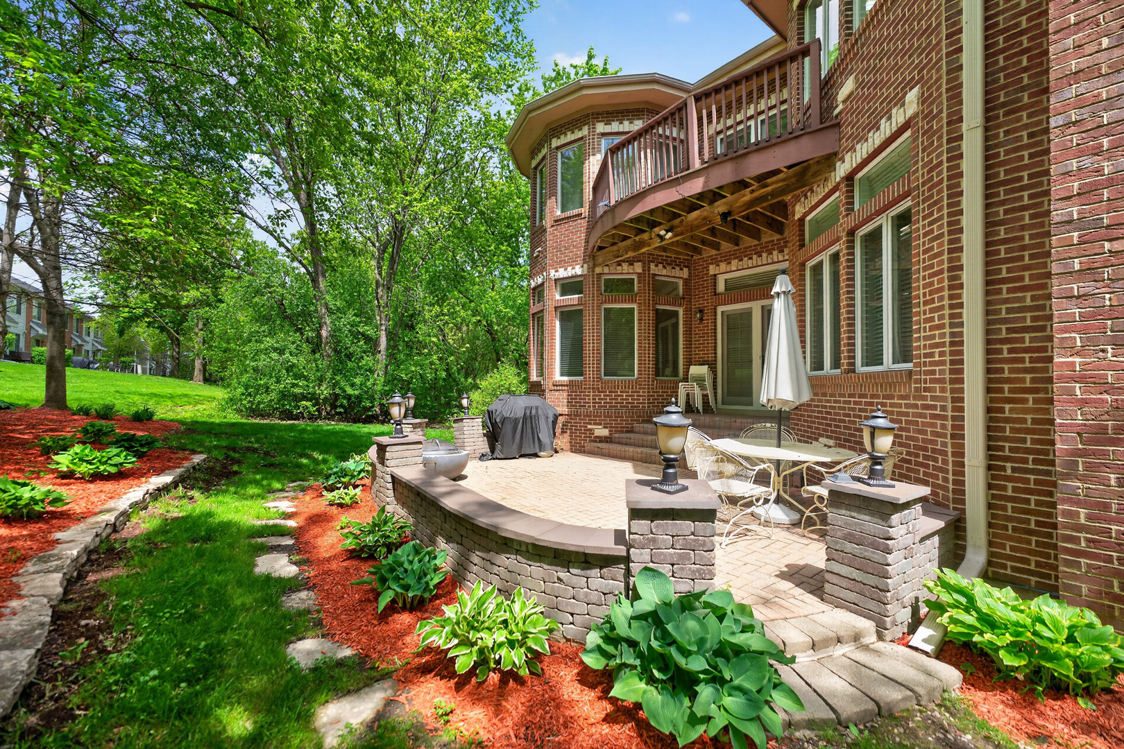 4 Dani Lane, Schaumburg, IL 60173