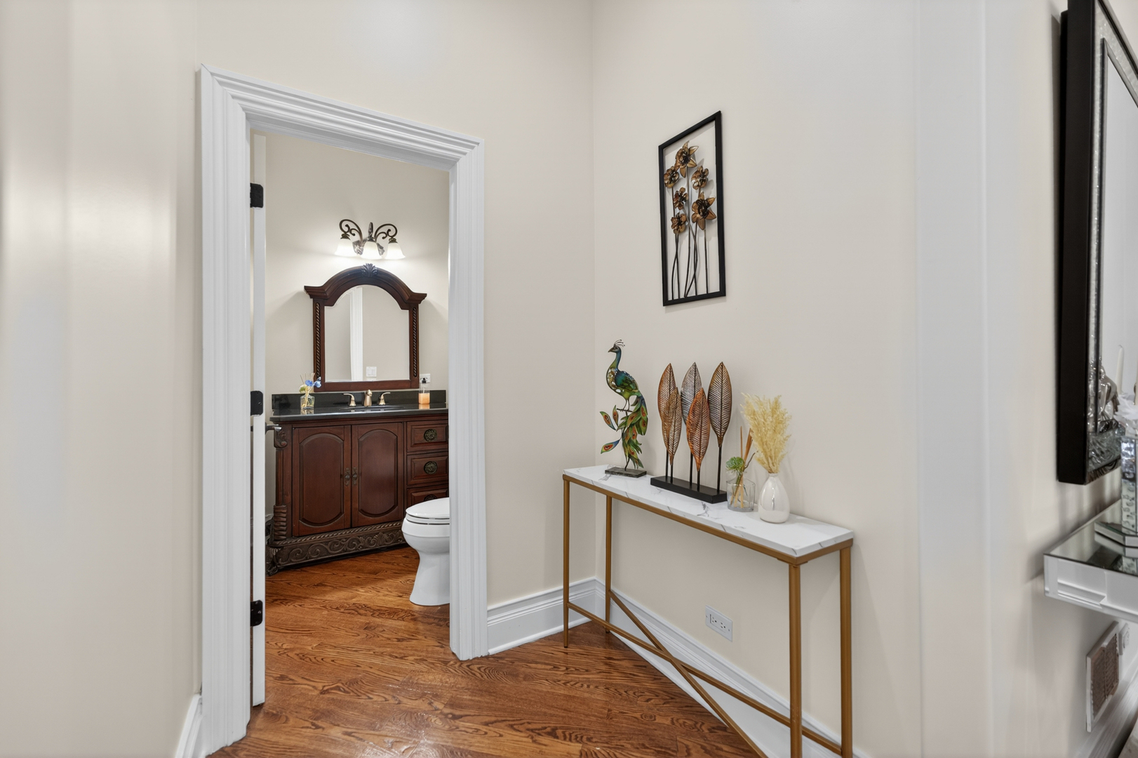 4 Dani Lane, Schaumburg, IL 60173