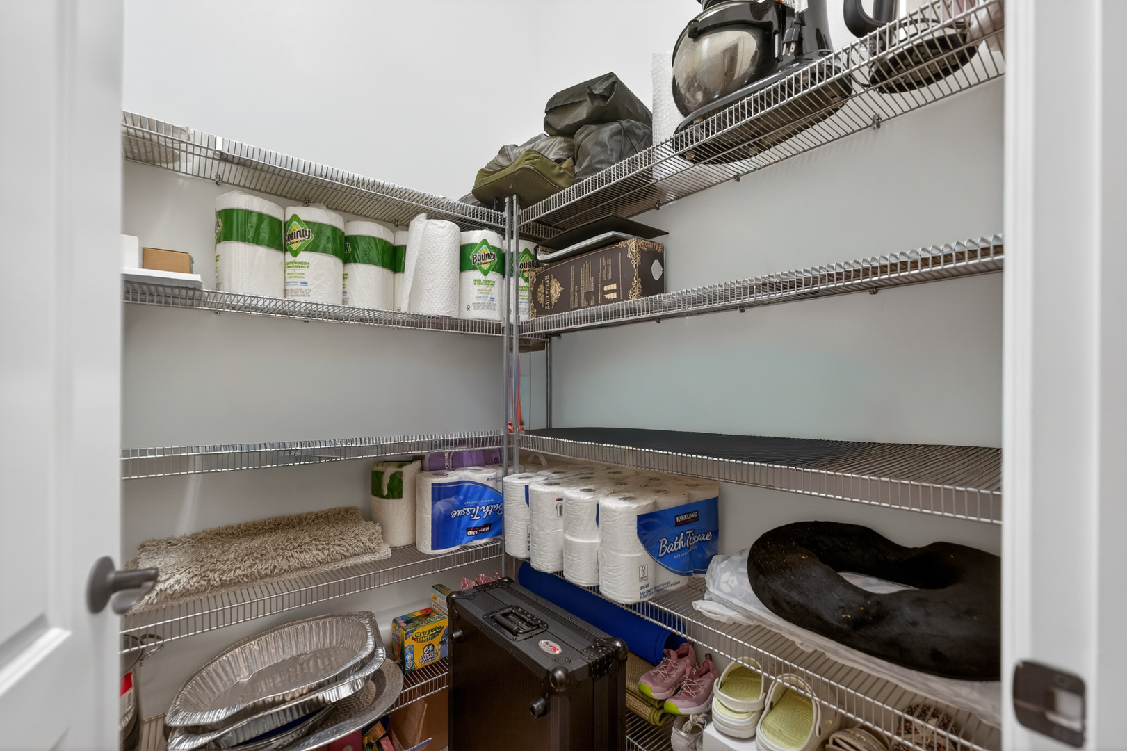 4 Dani Lane, Schaumburg, IL 60173