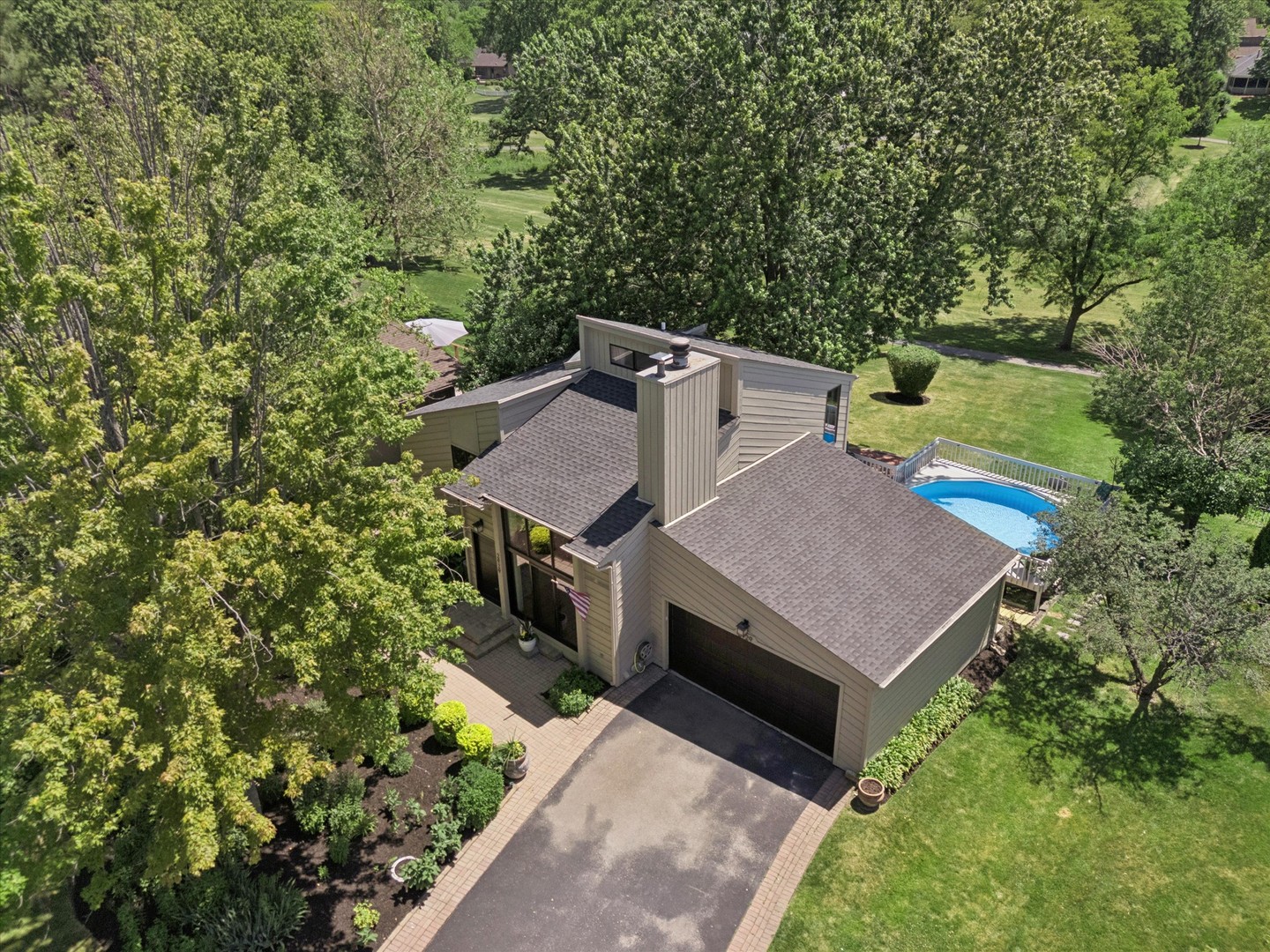 2929 NorthCreek Drive, Woodridge, IL 60517