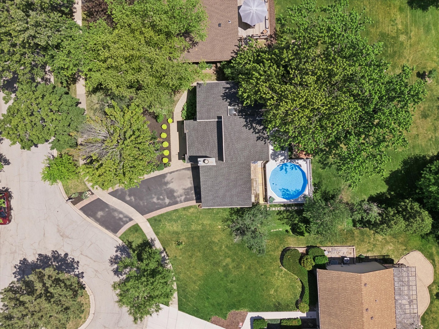 2929 NorthCreek Drive, Woodridge, IL 60517