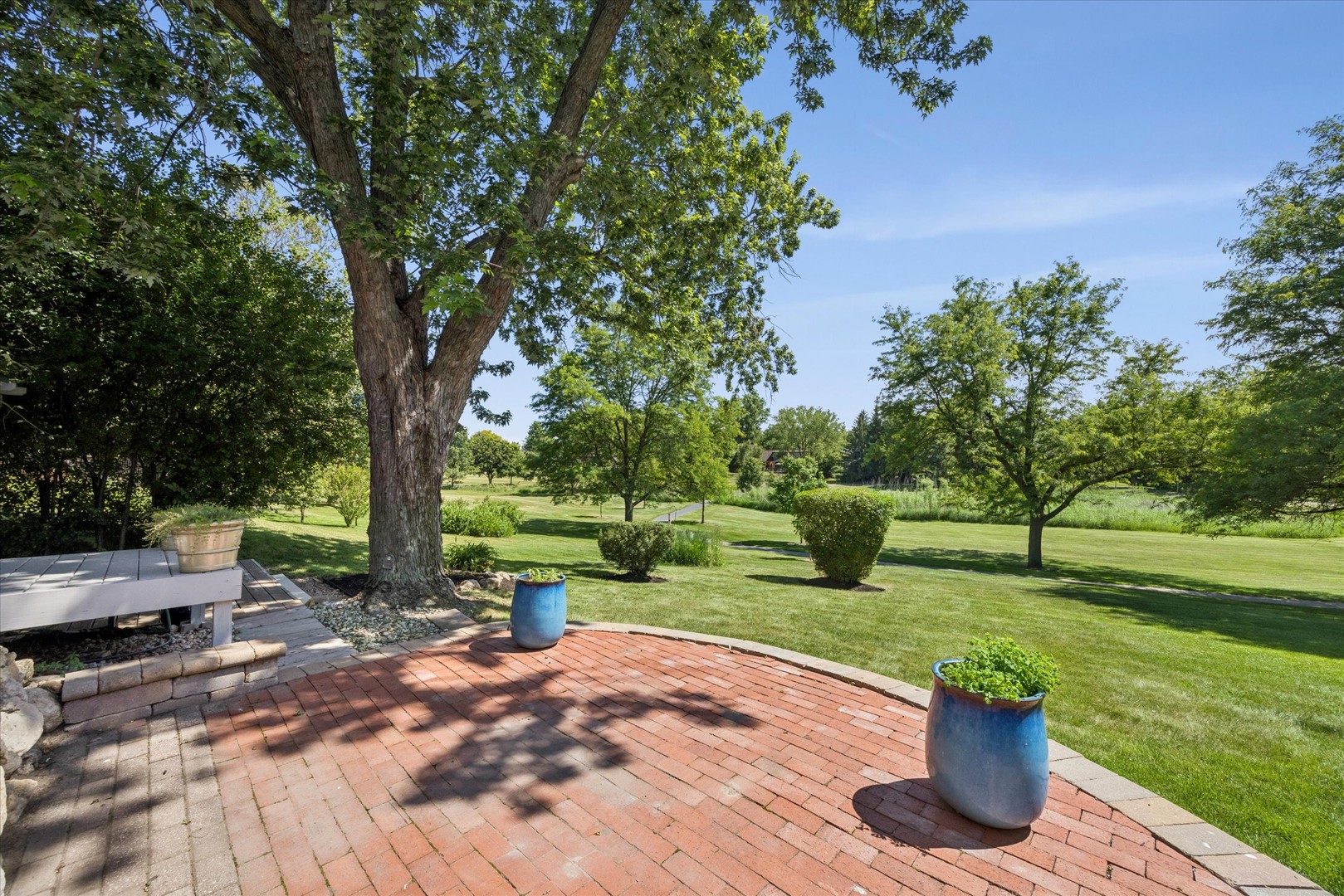 2929 NorthCreek Drive, Woodridge, IL 60517