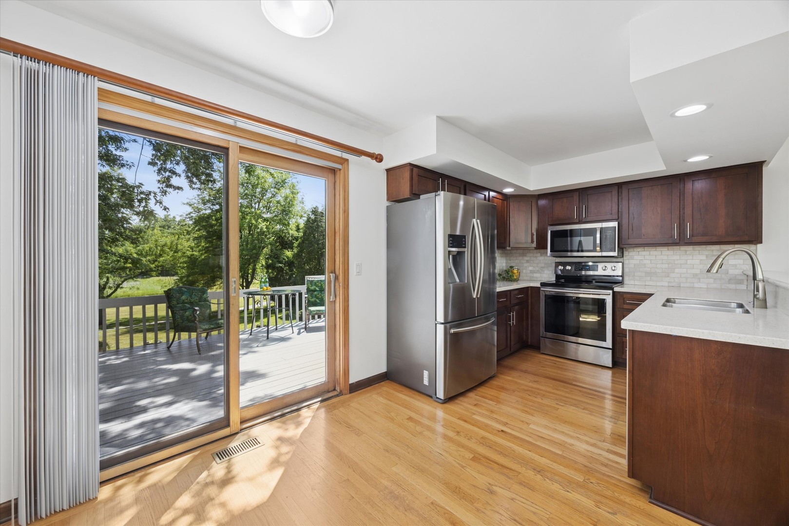 2929 NorthCreek Drive, Woodridge, IL 60517