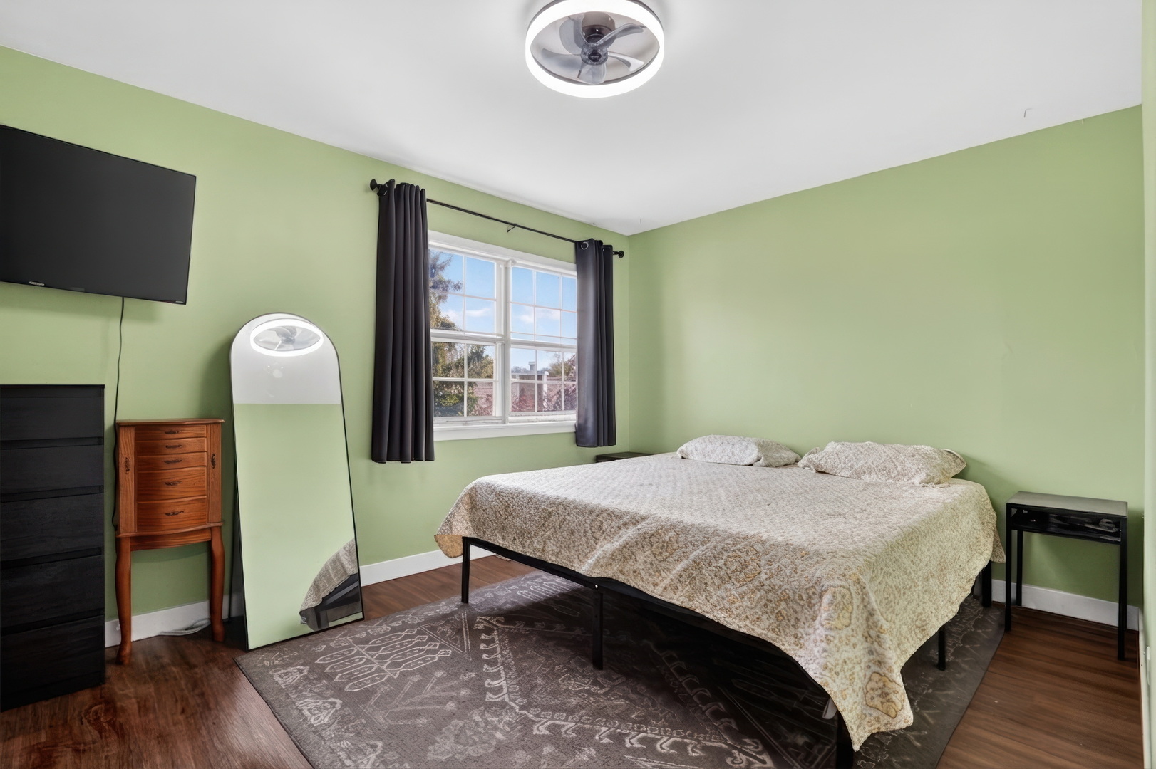 565 Ascot Lane, Streamwood, IL 60107