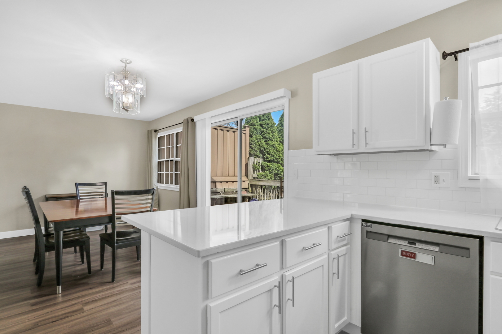 565 Ascot Lane, Streamwood, IL 60107