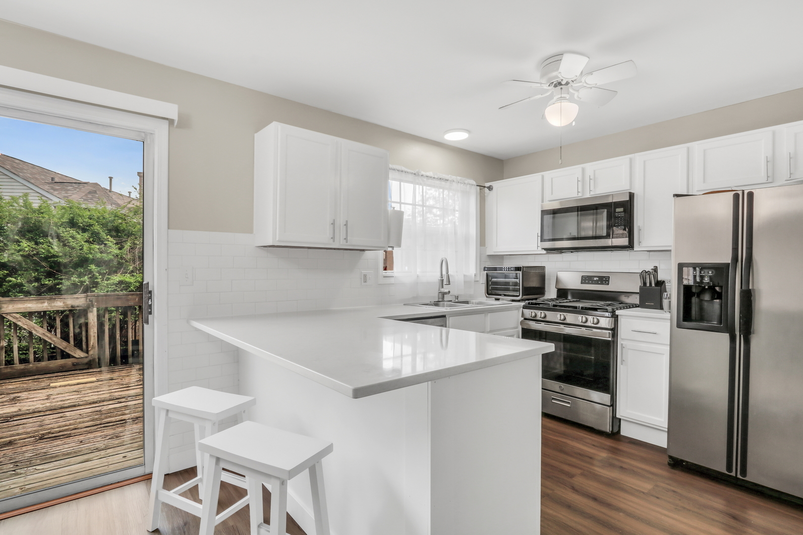 565 Ascot Lane, Streamwood, IL 60107